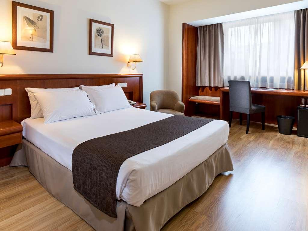 Rafaelhoteles Ventas (Adults Only) Madrid Cameră foto